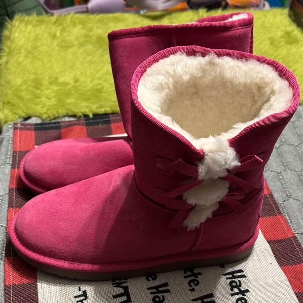 Pink Koolaburra by Ugg bow boot
